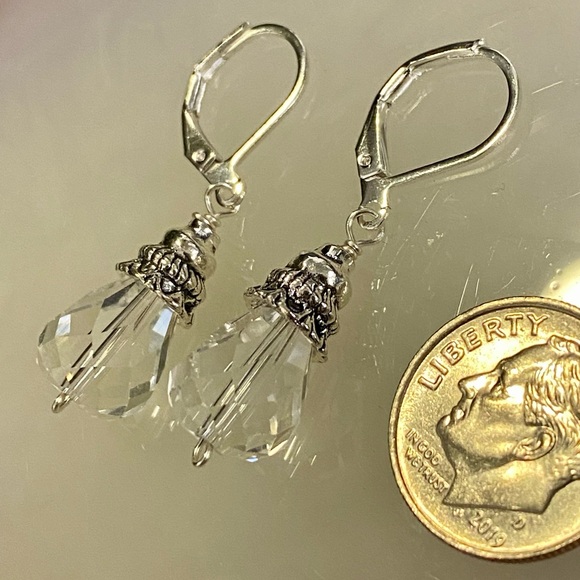 Bridal clear ice drop earrings - Picture 3 of 3